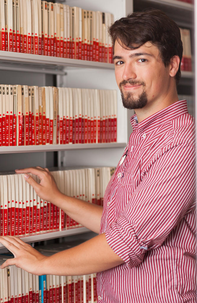 The old 7-inch reels of the Ka Leo Hawai‘i radio show are shown here archived in a temperature-controlled room inside the library at Hale‘ōlelo, the College of Hawaiian Language. Image courtesy of Kaniʻāina. Photograph by Clara Hagan.
